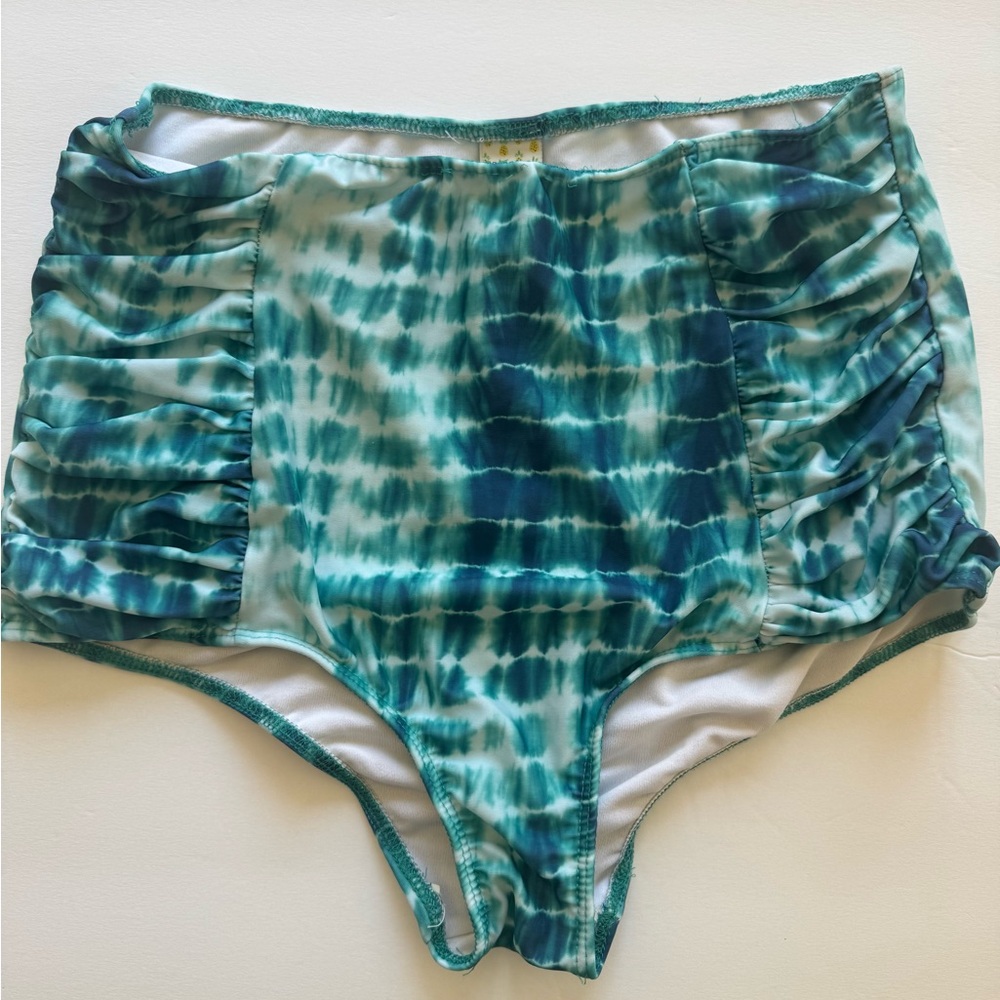 Kortni Jeane Blue Tie-Dye High-Waisted Bikini Bottom size M